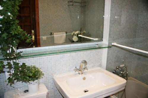 La Via Mezquita Hotel Sevilla Eksteriør billede